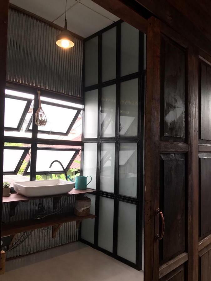Pickbaan Hostel Lamphun Buitenkant foto