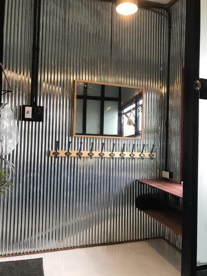 Pickbaan Hostel Lamphun Buitenkant foto