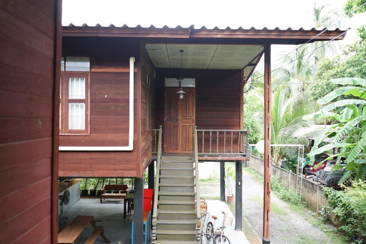 Pickbaan Hostel Lamphun Buitenkant foto