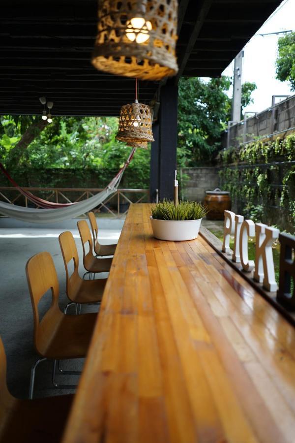 Pickbaan Hostel Lamphun Buitenkant foto